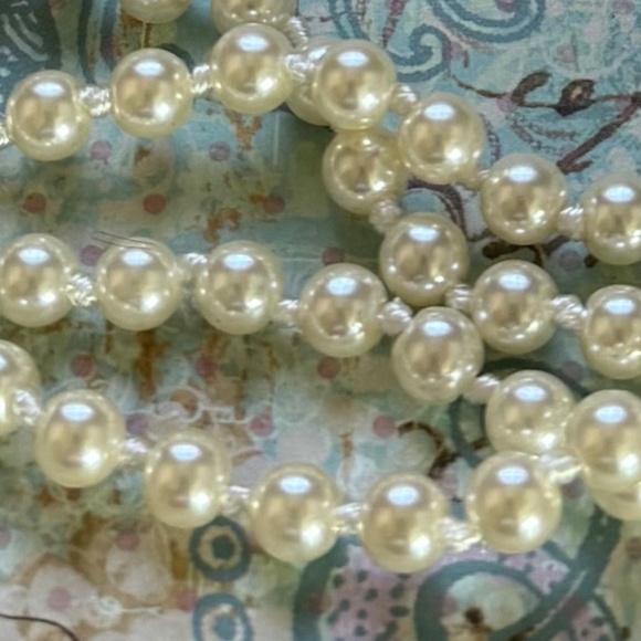 J. CREW Factory Faux Pearl Necklace Ivory Four Strand NWOT - Picture 6 of 9